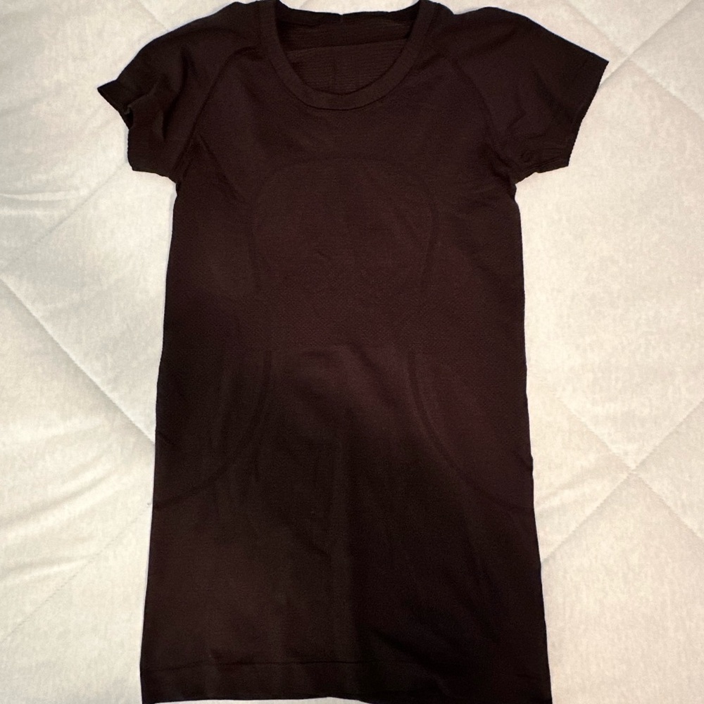 Lululemon swiftly tee